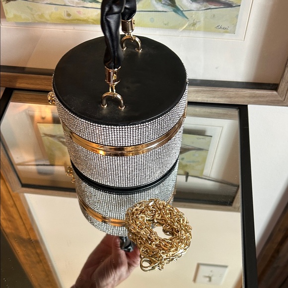 Chic Black and Gold Women's Clutch - Picture 3 of 11